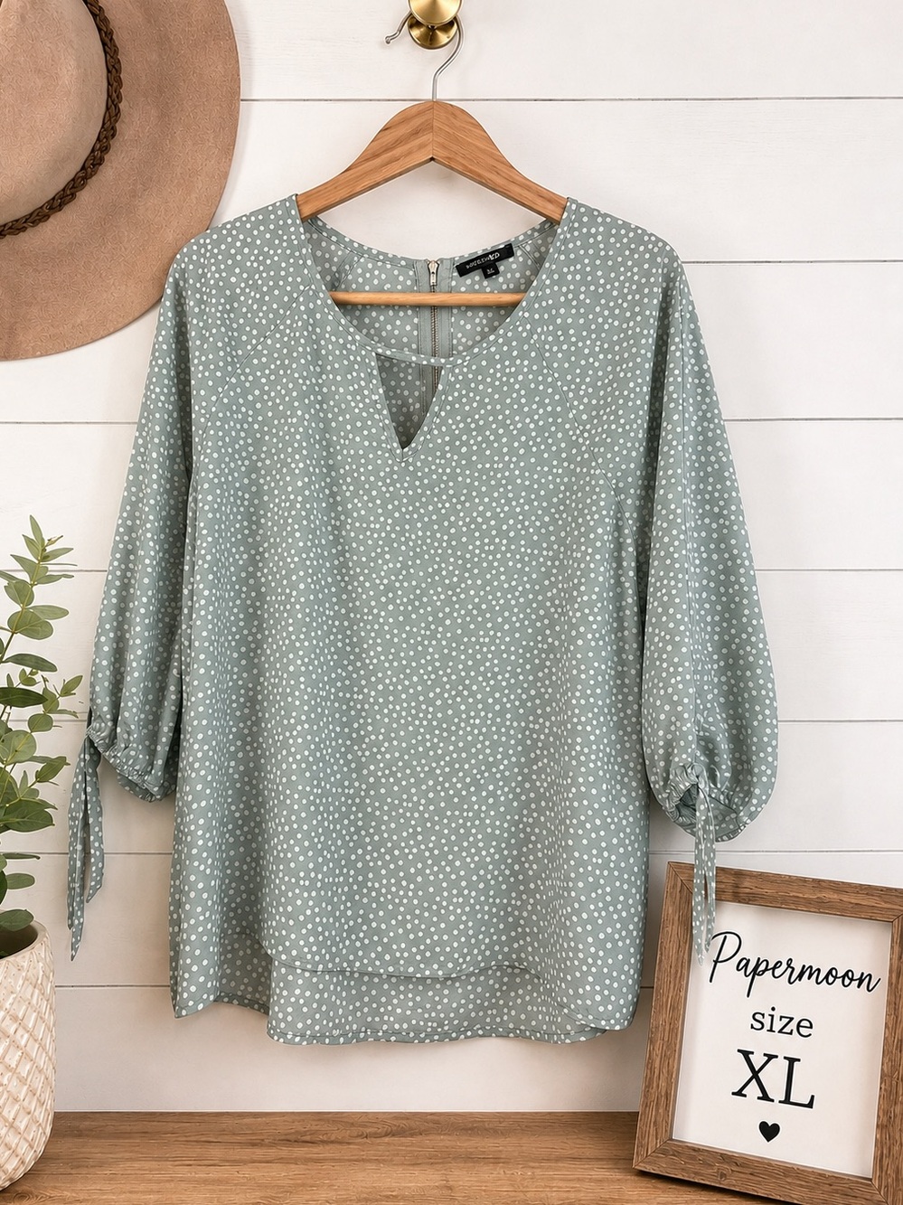 💚 Papermoon Sage Green Polka Dot Tie Sleeve Blouse | Size XL | Lightweight